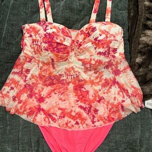 Time and Tru White Swimwear Top - Plus Size 1X